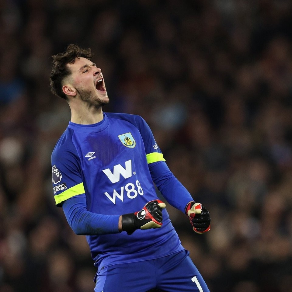 曼联客场战平伯恩利,连续保持不败 曼联客场战平伯恩利,连续保持不败