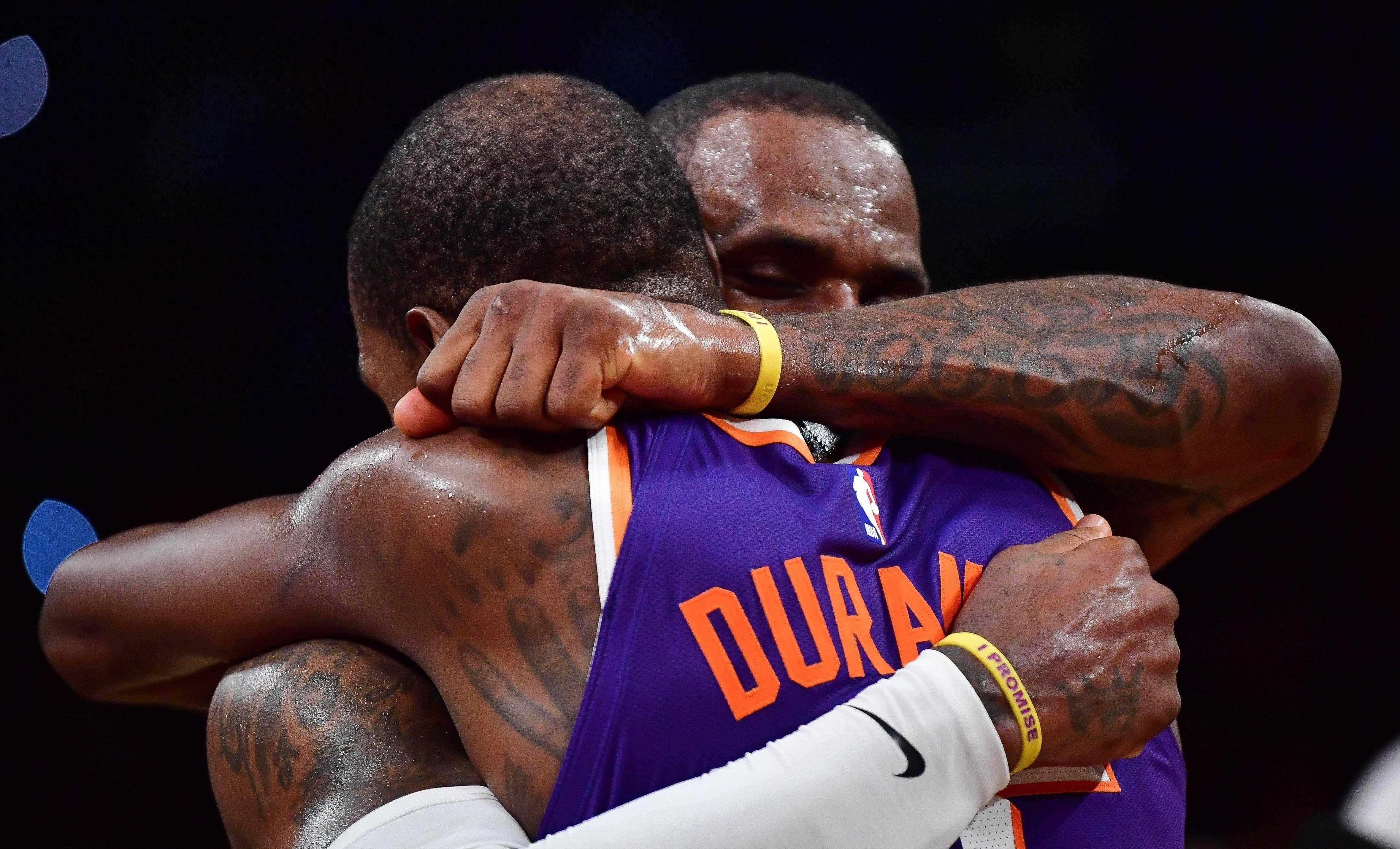 乐鱼体育在线娱乐-激烈对决引人入胜，球队实力令人震撼