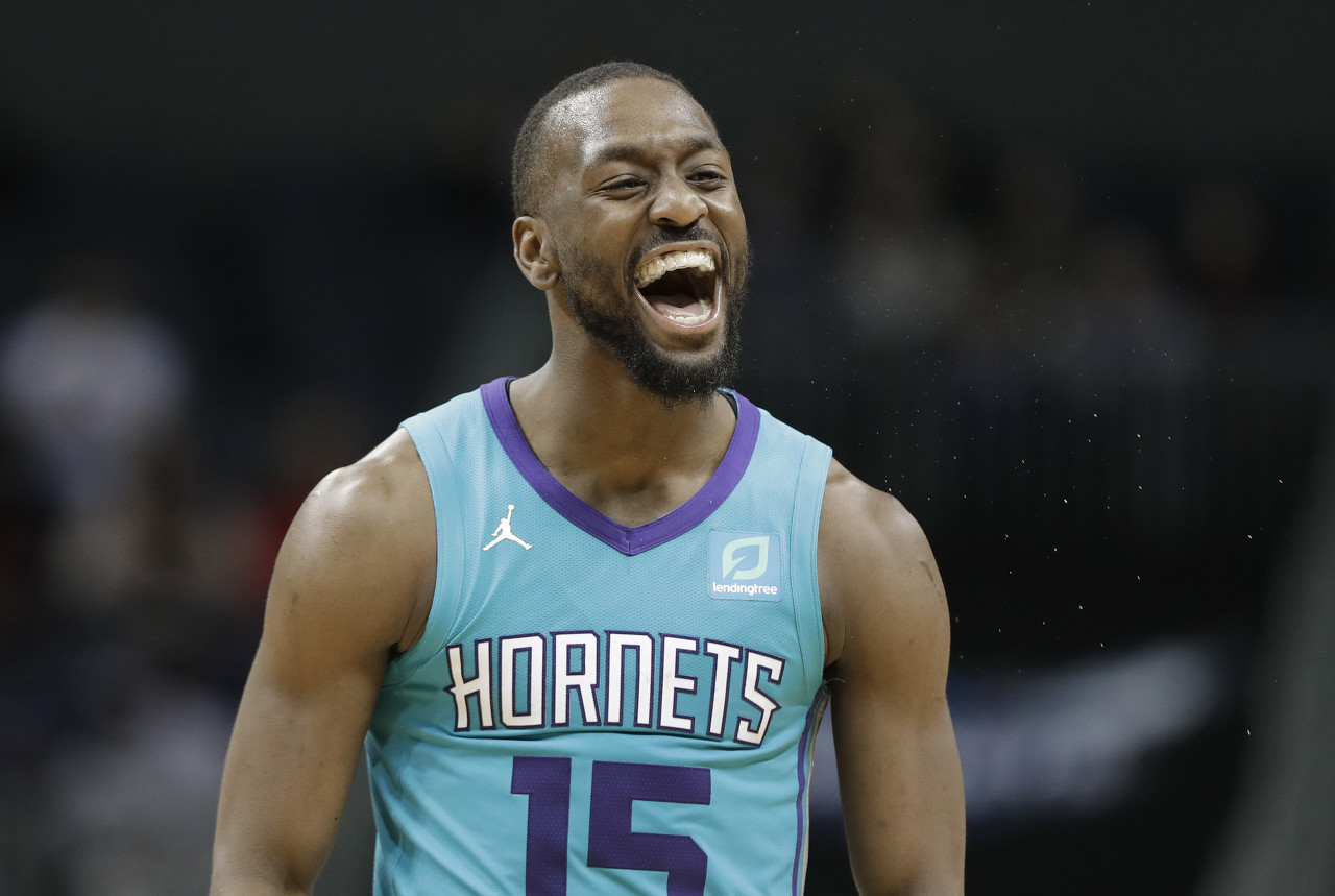 黄蜂大胜活塞,沃克独揽30分牢牢守住胜利 黄蜂大胜活塞,沃克独揽30分牢牢守住胜利