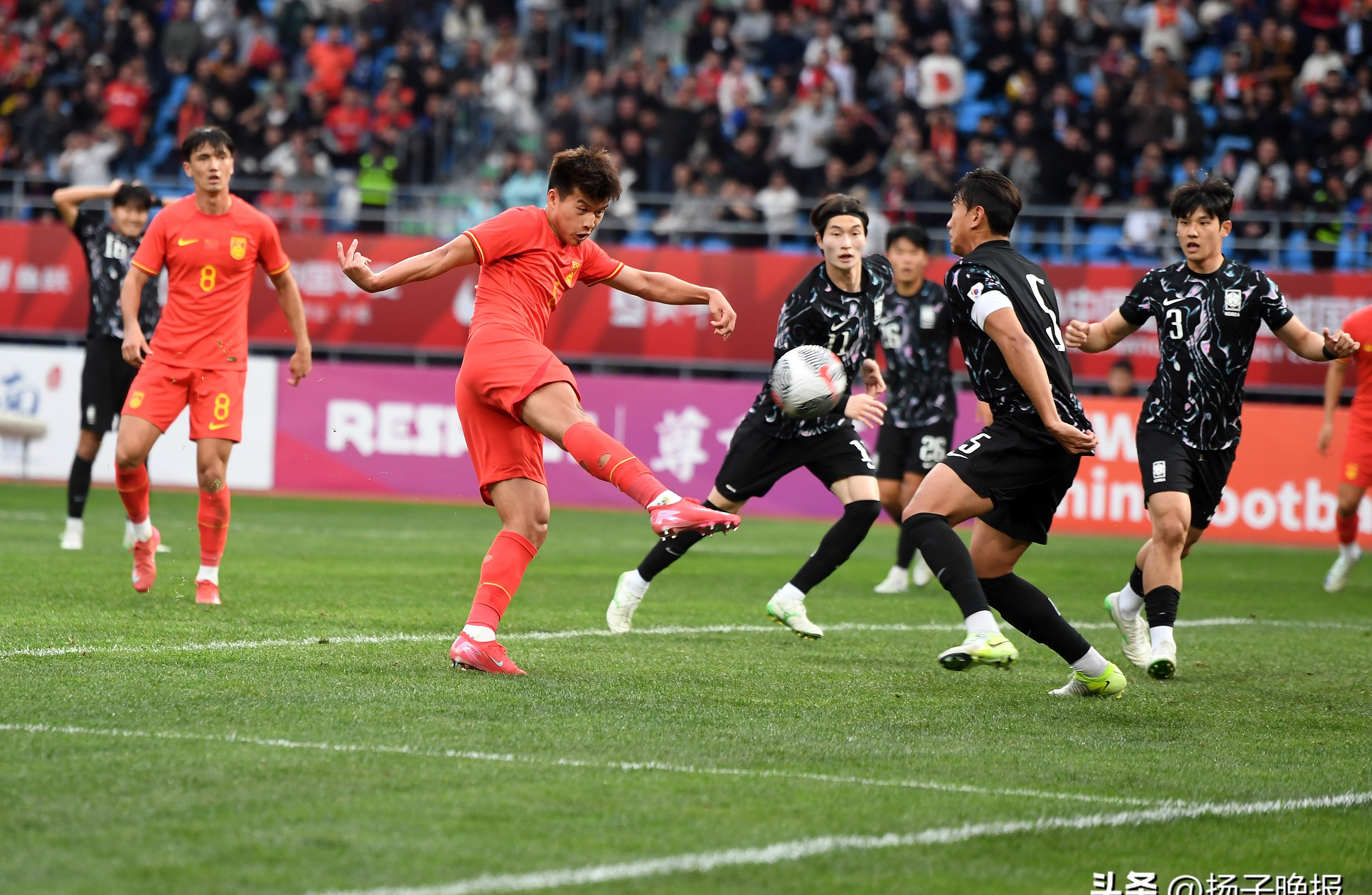 国内足球俱乐部在亚洲比赛中获得胜利 国内足球俱乐部在亚洲比赛中获得胜利