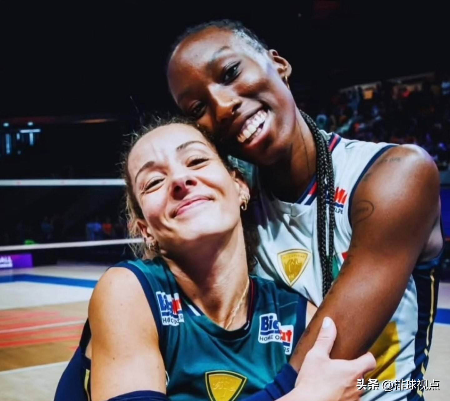 波兰代表团在赛艇项目中斩获金牌 波兰代表团在赛艇项目中斩获金牌