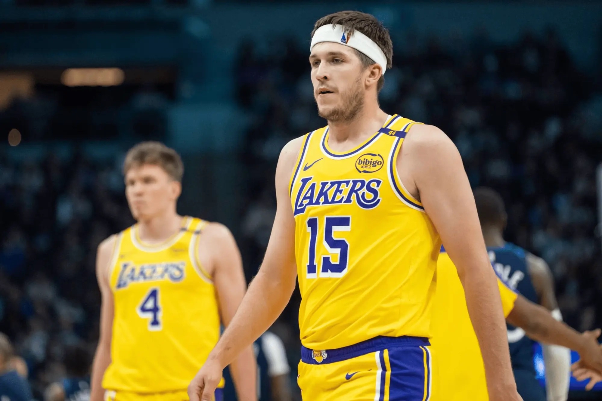 湖人碾压西班牙男篮,艾顿制霸全场 湖人碾压西班牙男篮,艾顿制霸全场