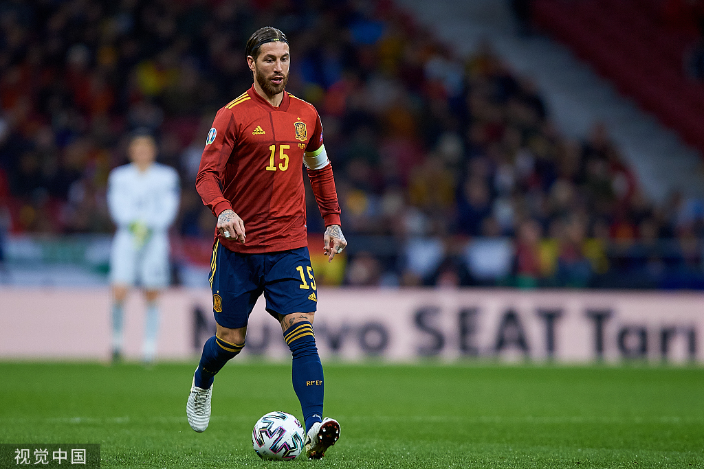 关于智利翻盘希腊，皮克关键制胜的信息